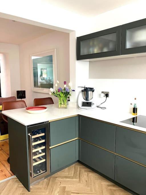 Our Beautifully Renovated Holiday home Chichester